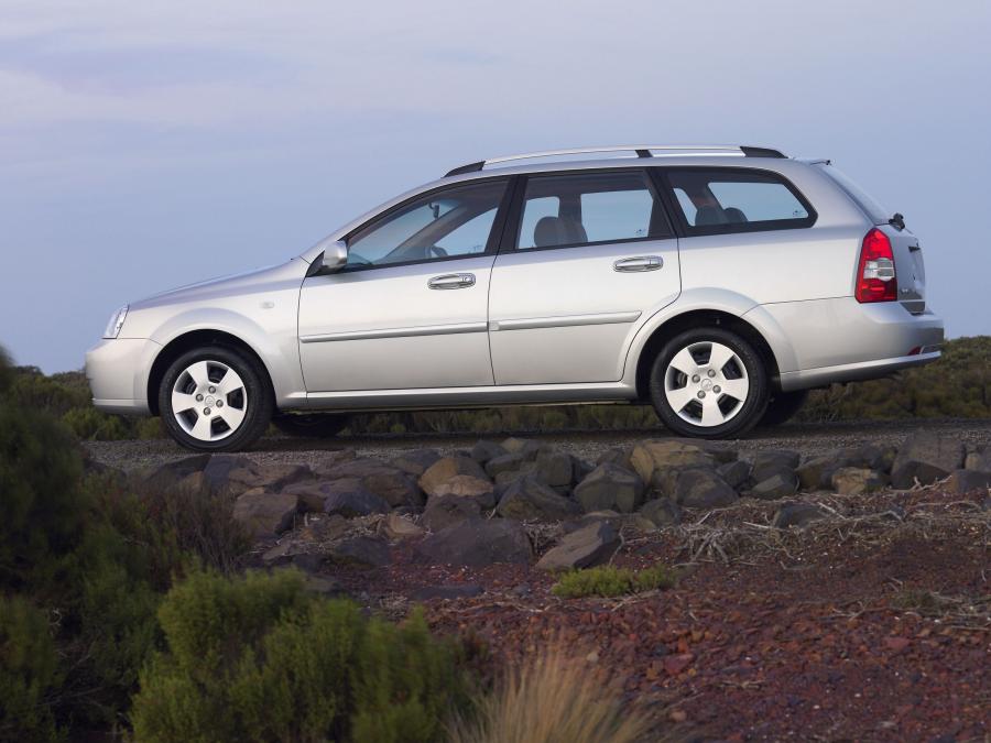  Holden Viva Wagon 2005 года  (фото 3 из 21)